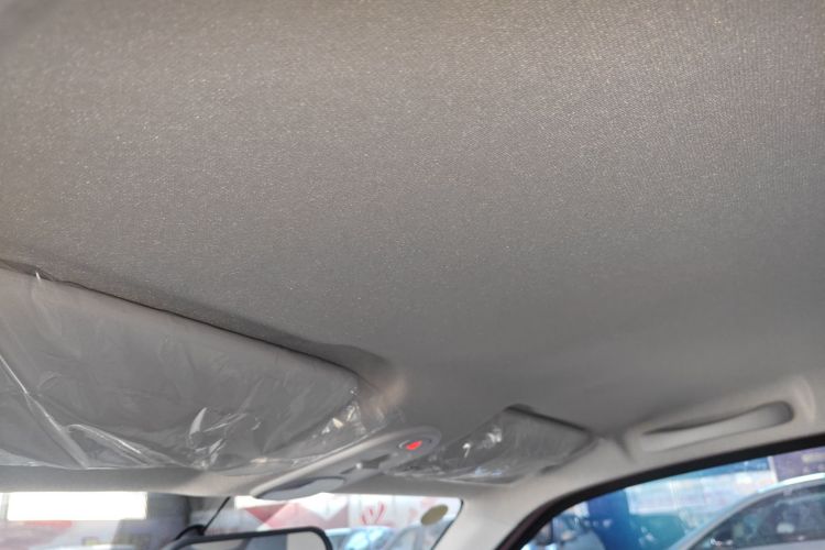 奔腾小马 2025款 222km 灵动马中控内饰22