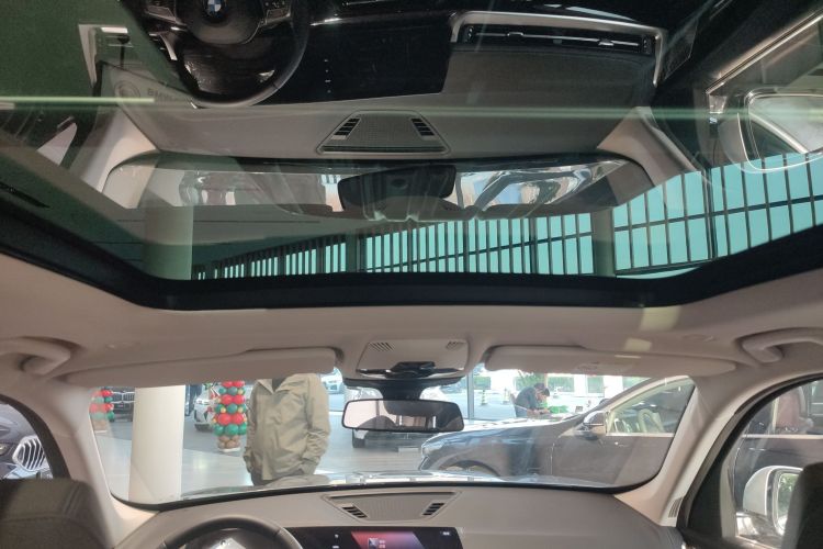 宝马X1 2023款 sDrive25Li X设计套装中控内饰22