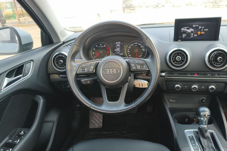 奥迪A3 2020款 Limousine 35 TFSI 时尚型 国VI中控内饰13