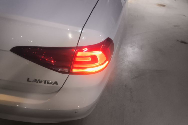 大众 2019款 朗逸启航 1.5L 自动风尚版 国VI车身外观9