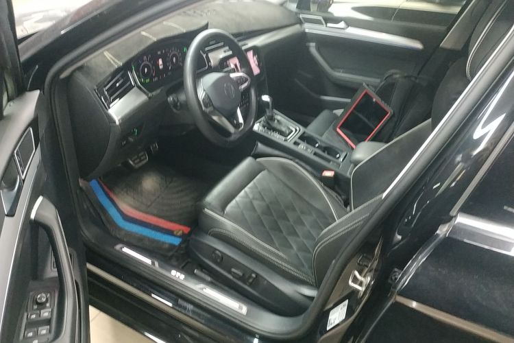 大众 迈腾GTE插电混动 2022款 GTE 豪华型中控内饰20