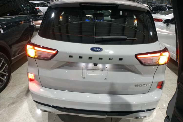 福特 锐际 2024款 EcoBoost 245 四驱纵享款ST-Line Pro车身外观6