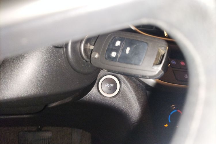 别克 英朗 2021款 改款 典范 1.5L 自动精英型中控内饰11