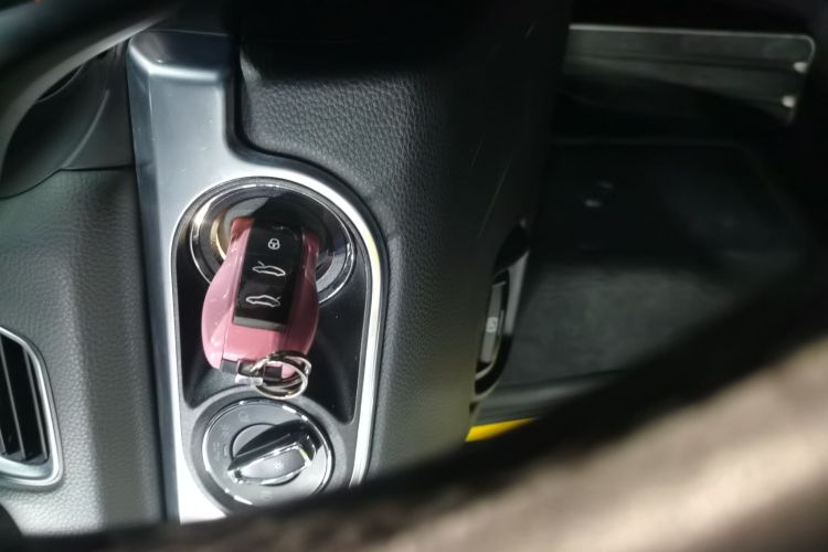 保时捷 2013款 Cayman 2.7L中控内饰7001