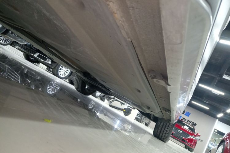 大众 2018款 途安L 280TSI DSG拓界版 7座 国VI局部细节9002