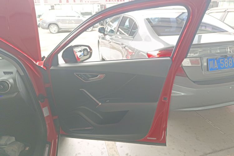 奥迪Q2L 2018款 35 TFSI 时尚动感型 国V中控内饰42