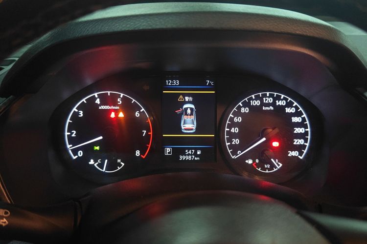 日产 天籁 2021款 2.0L XL 舒适版中控内饰14