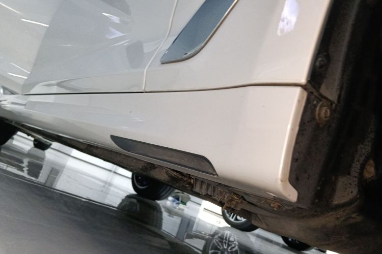 宝马5系 2022款 改款三 530Li 尊享型 M运动套装局部细节9001