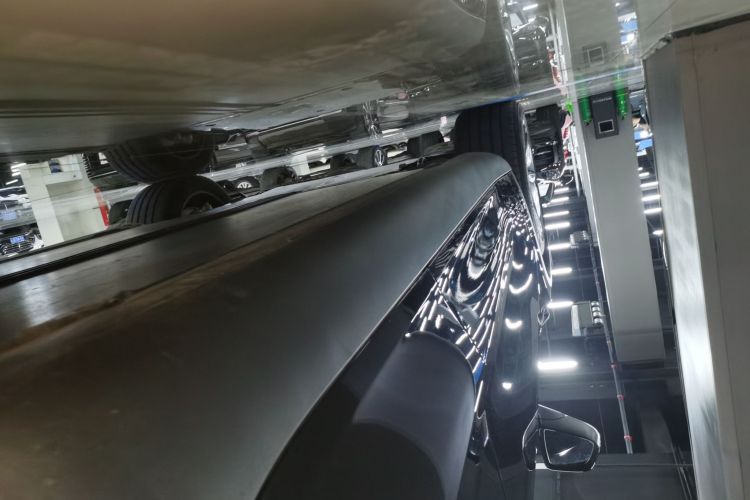 特斯拉 Model Y 2025款 后轮驱动版局部细节9002