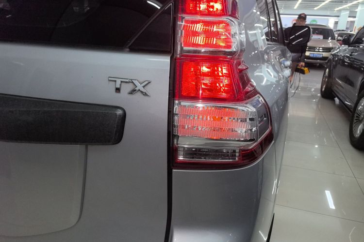 丰田 普拉多 2016款 3.5L 自动TX-L车身外观6006