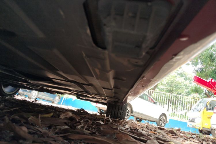 宝马3系 2017款 320i M运动型局部细节9002