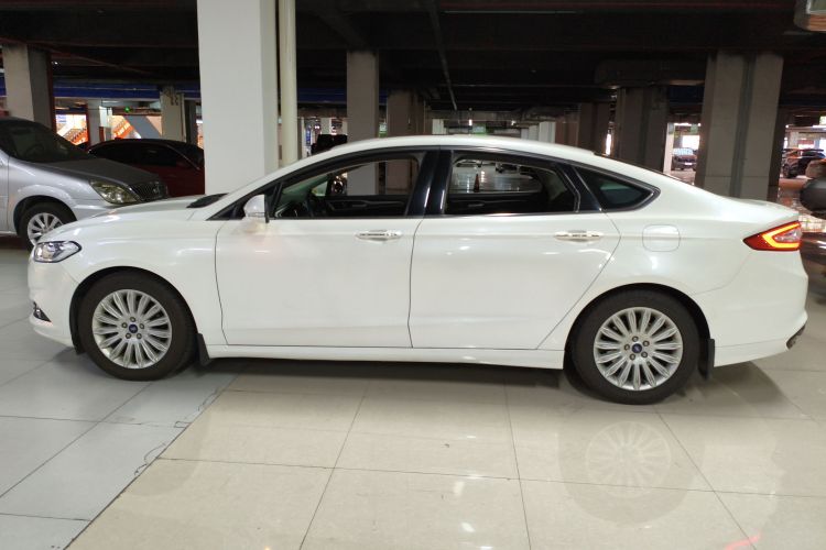 福特 蒙迪欧 2013款 2.0L GTDi200时尚型车身外观6003