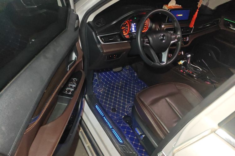 汉腾汽车 汉腾X5 2018款 1.5T CVT豪华版中控内饰20