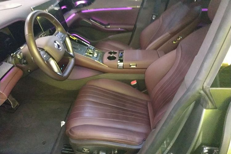 腾势Z9 2024款 1100km 四驱Max版中控内饰19