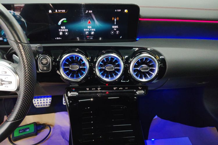 奔驰CLA 2022款 CLA 200 猎跑车中控内饰16