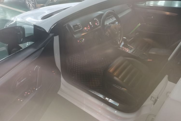 一汽-大众CC 2018款 2.0TSI 豪华型中控内饰20