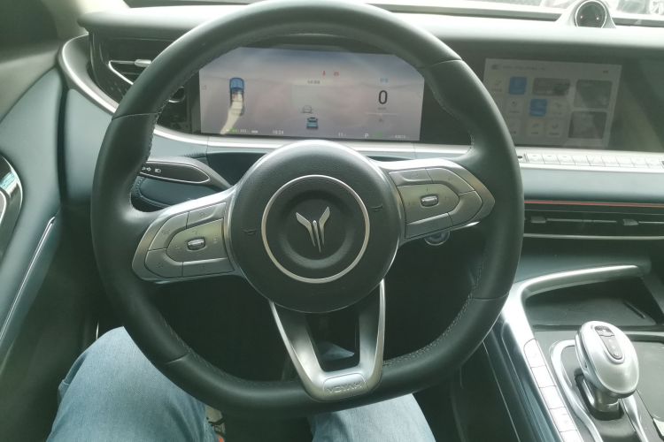 岚图汽车 岚图FREE 2021款 四驱标准纯电专属豪华套装中控内饰13