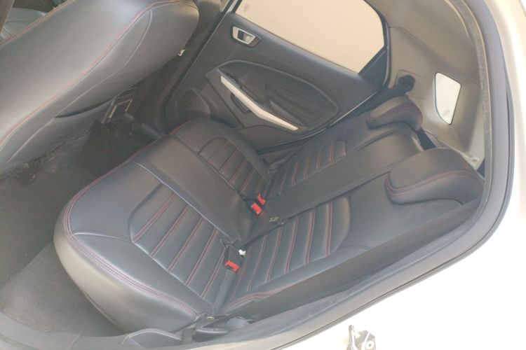 福特 翼搏 2013款 1.5L 手动风尚型中控内饰21