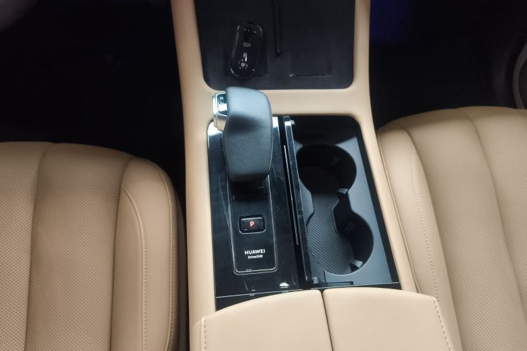 鸿蒙智行 问界M7 2022款 1.5T 后驱舒适版局部细节18