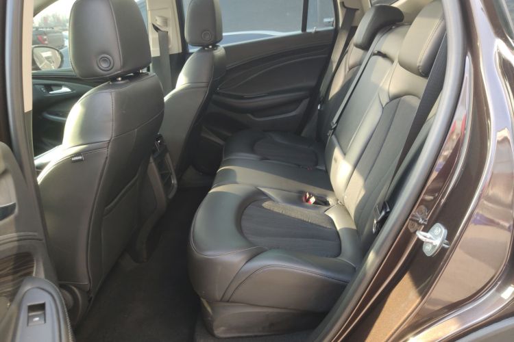 别克 昂科威 2020款 20T 两驱领先型中控内饰21