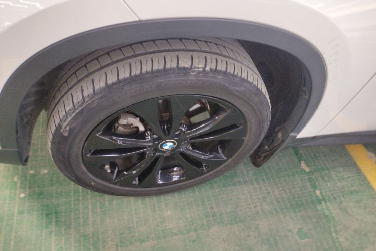 宝马X1 2020款 sDrive20Li 时尚型车身外观6007