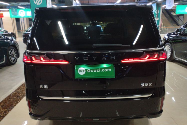 岚图汽车 岚图梦想家 2022款 0碳版 想+智驾包 475km车身外观6