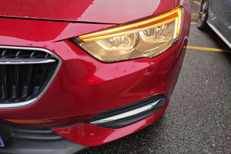 别克 君威 2017款 20T 精英型局部细节36