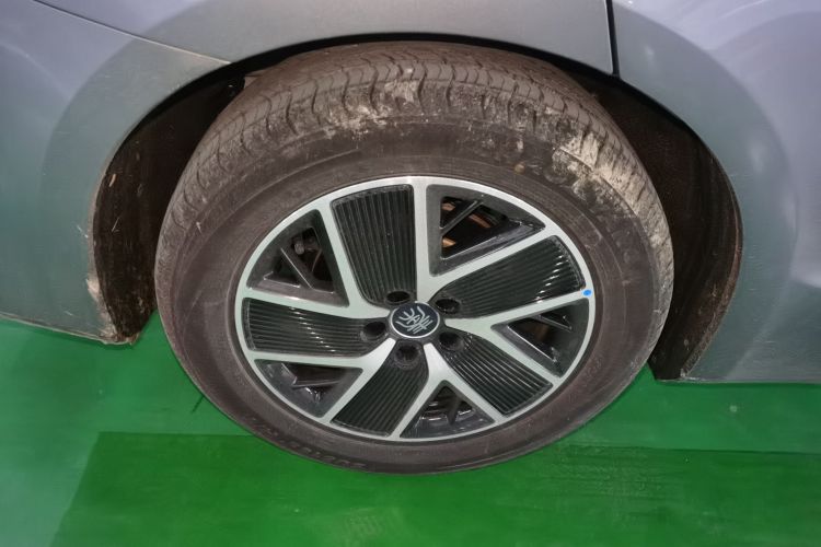 比亚迪 秦L 2024款 DM-i 80KM超越型车身外观6003