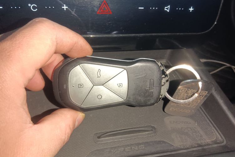 小鹏G3 2022款 G3i 460G+中控内饰11