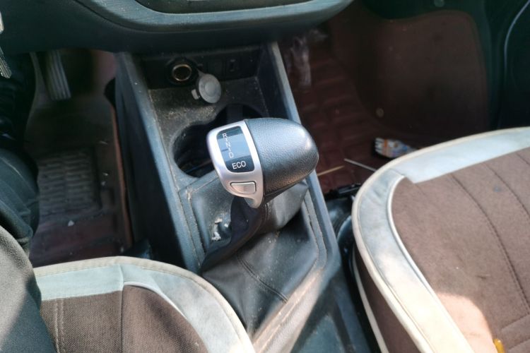 长安凯程 长安睿行EM80 2023款 平顶对开门2座60kW 41.932kWh局部细节18