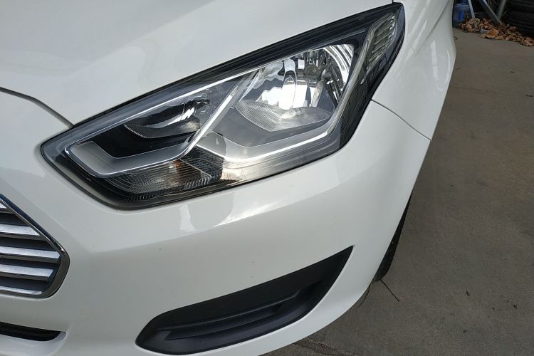 福特 福睿斯 2019款 改款 1.5L 自动质享型（胎压监测） 国VI局部细节36