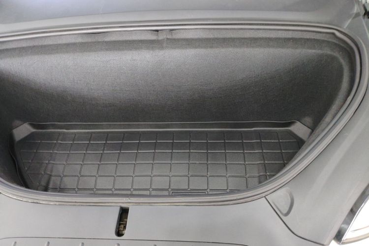 特斯拉 Model X 2019款 长续航版机舱底盘24