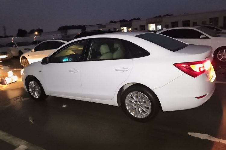 别克 英朗 2016款 15N 自动精英型车身外观6003