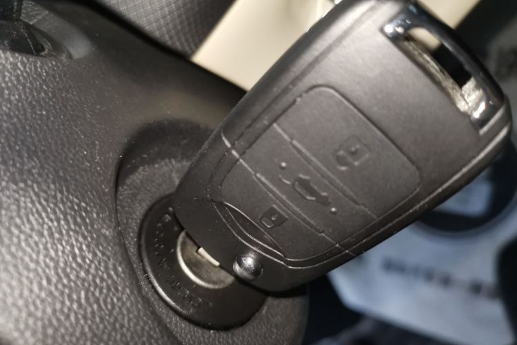 五菱汽车 五菱缤果 2023款 203km 轻享款中控内饰7001