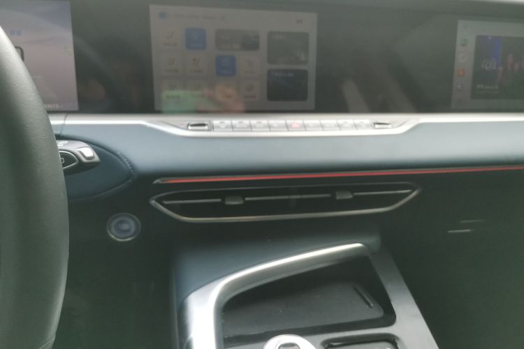 岚图汽车 岚图FREE 2021款 四驱标准纯电专属豪华套装中控内饰16