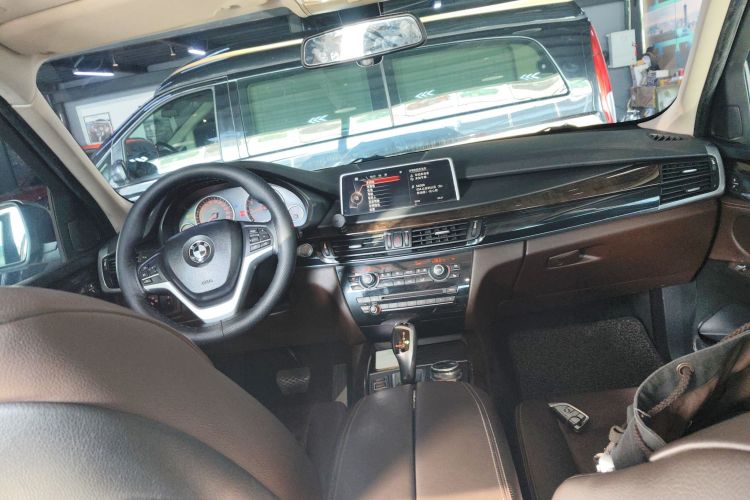 宝马X5(进口) 2014款 xDrive35i 典雅型中控内饰12