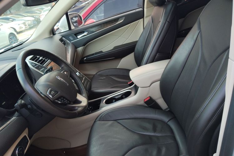 林肯MKC 2017款 2.0T 四驱尊雅版局部细节19