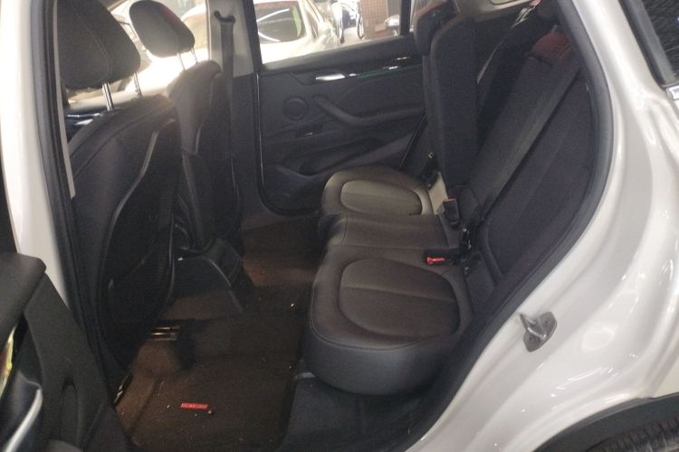 宝马X1 2020款 sDrive20Li 时尚型中控内饰21