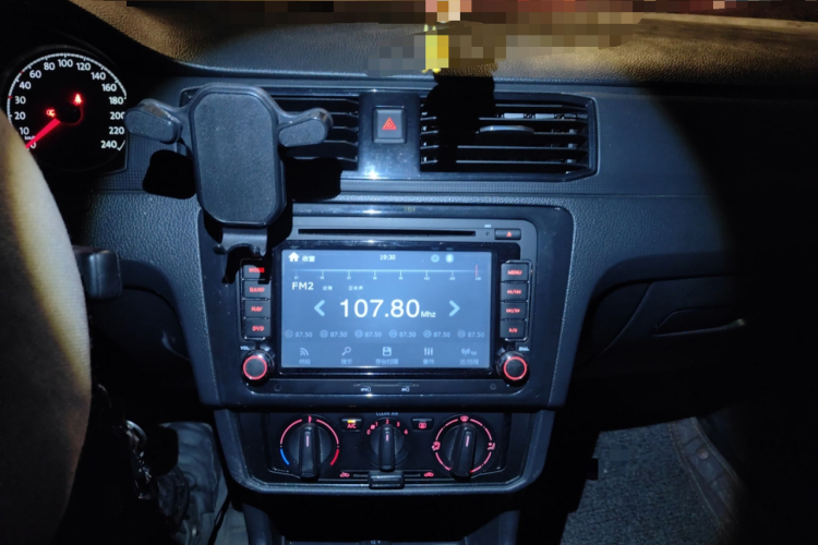 大众 桑塔纳 2016款 1.6L 手动风尚版中控内饰16