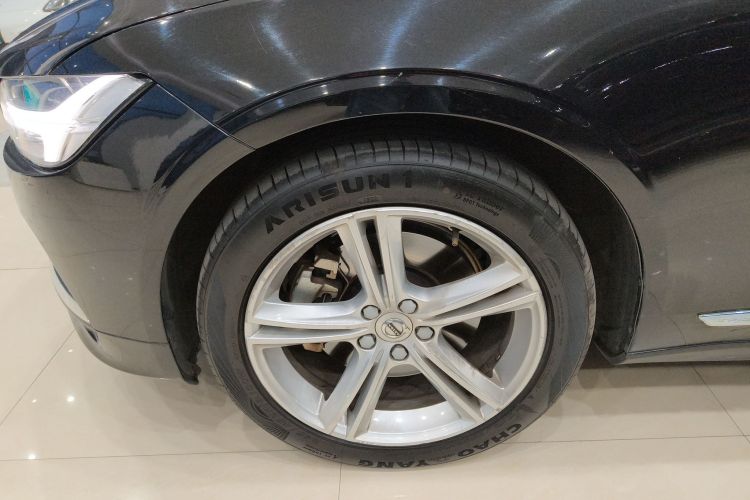 沃尔沃S90 2019款 T5 智逸版车身外观6007