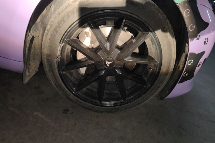 特斯拉 Model 3 2022款 后轮驱动版车身外观10