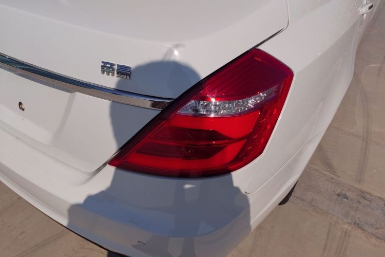 吉利汽车 帝豪 2017款 三厢百万款 1.5L 手动向上版车身外观6006