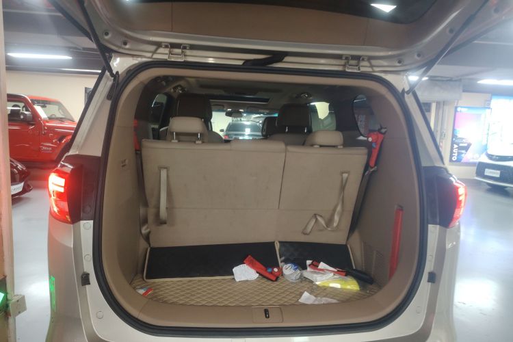 别克GL8 2017款 ES 28T 尊享型 国V机舱底盘23