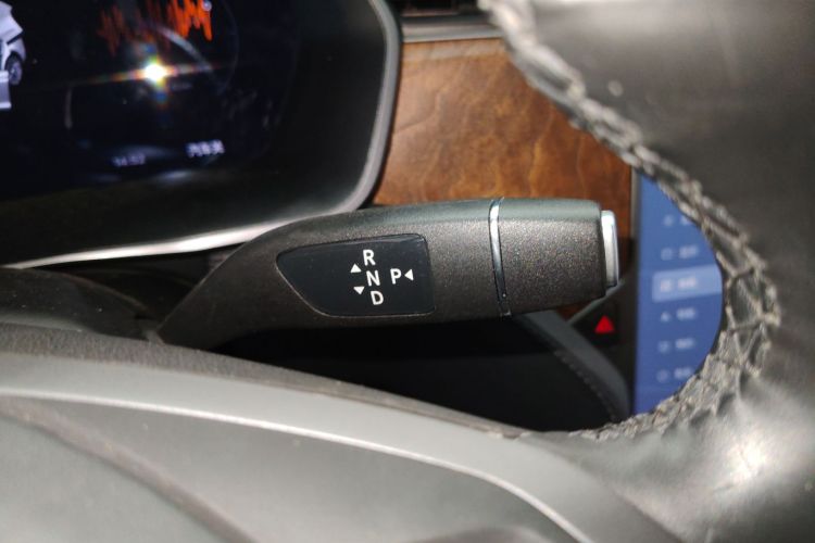 特斯拉 Model X 2019款 长续航版中控内饰18