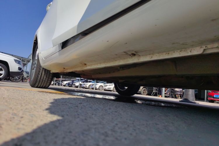 吉利汽车 帝豪 2017款 三厢百万款 1.5L 手动向上版局部细节9001