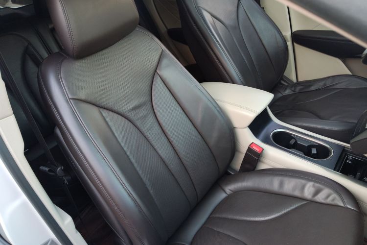 林肯MKC 2017款 2.0T 四驱尊雅版局部细节41