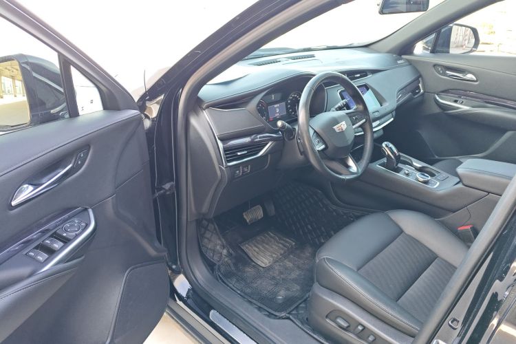 凯迪拉克XT4 2020款 改款 28T 两驱技术型中控内饰7003