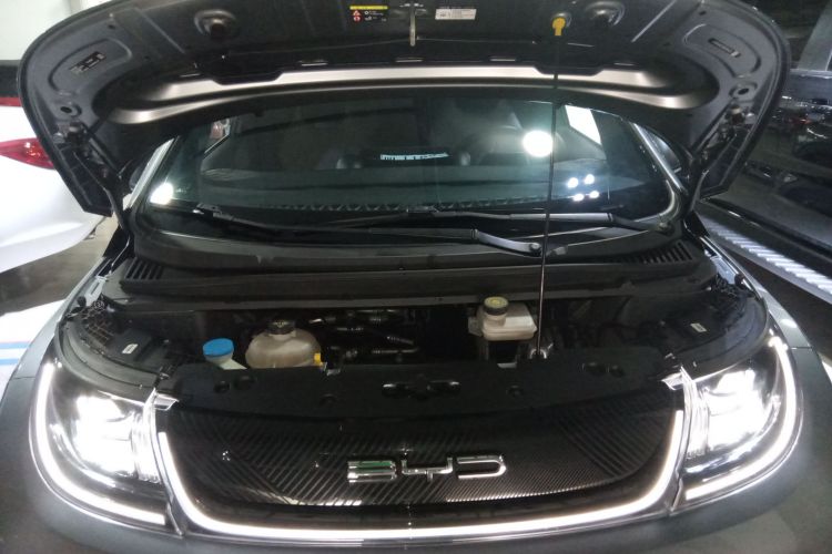 比亚迪 海豚 2021款 405km 时尚版机舱底盘24