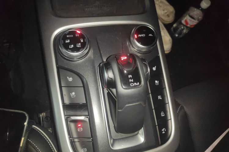 坦克300 2024款 2.0T 穿越者中控内饰18