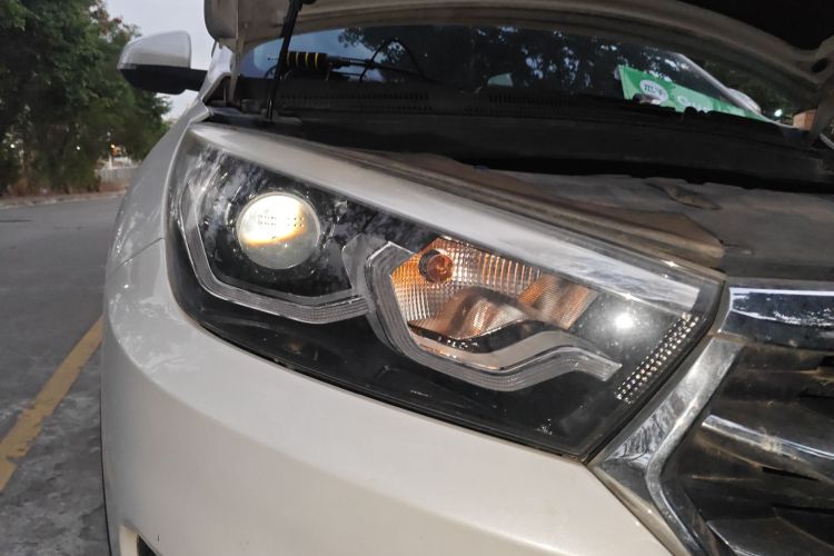 汉腾汽车 汉腾X5 2018款 1.5T CVT豪华版车身外观8